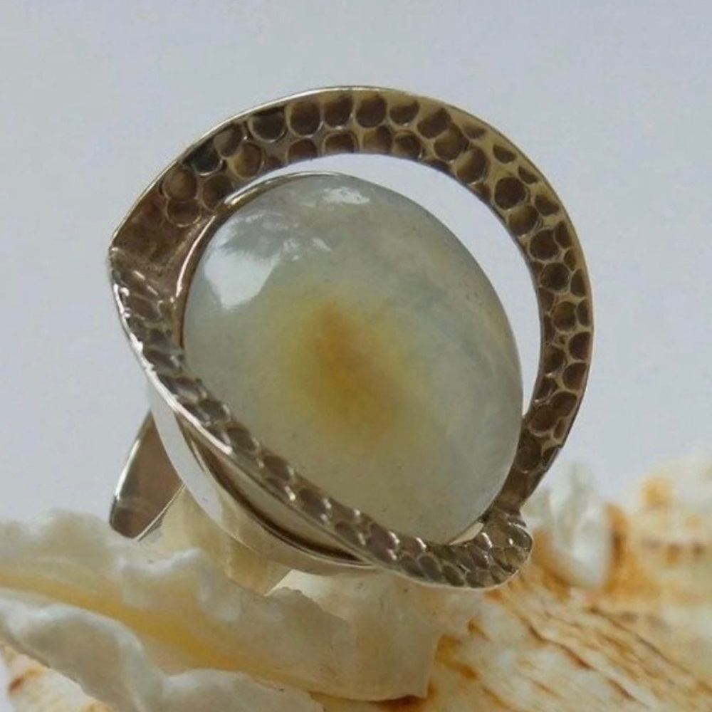 Handcrafted Peruvian Silver Ring With Mother Of P… - image 1